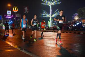 BIB: 
                            <button type="button" onclick="openModal(16178012)" class="btn btn-primary btn-sm float-right btn-popup" data-toggle="modal" data-target=".modal-high-quality">
                        <i class="fas fa-shopping-cart"></i> Add to Cart
                    </button>
                                            <button type="button" onclick="isThisMe(16178012, true)" class="btn btn-success btn-sm float-right btn-popup btn-isme hidden" data-toggle="tooltip" data-placement="bottom" title="นี่คือรูปของคุณใช่ไหม คลิกที่นี่เพื่อเอาเข้าอัลบั้ม">
                        <i class="fas fa-plus"></i> Add to album
                    </button>
                    <button type="button" onclick="isThisMe(16178012, false)" class="btn btn-warning btn-sm float-right btn-popup btn-isnotme hidden">
                        <i class="fas fa-ban"></i> Remove from album
                    </button>